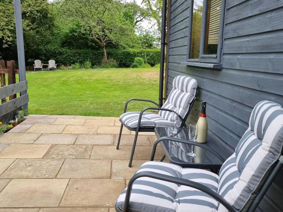 Apartamento The Snuggery Broadclyst Exeter Exterior foto