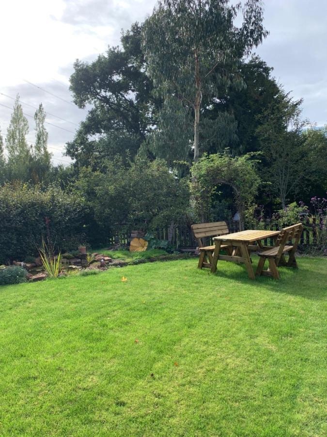 Apartamento The Snuggery Broadclyst Exeter Exterior foto